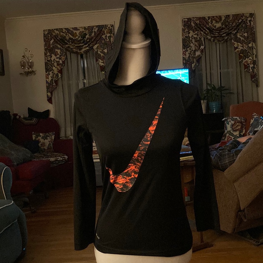 Nike Dri Fit Pullover